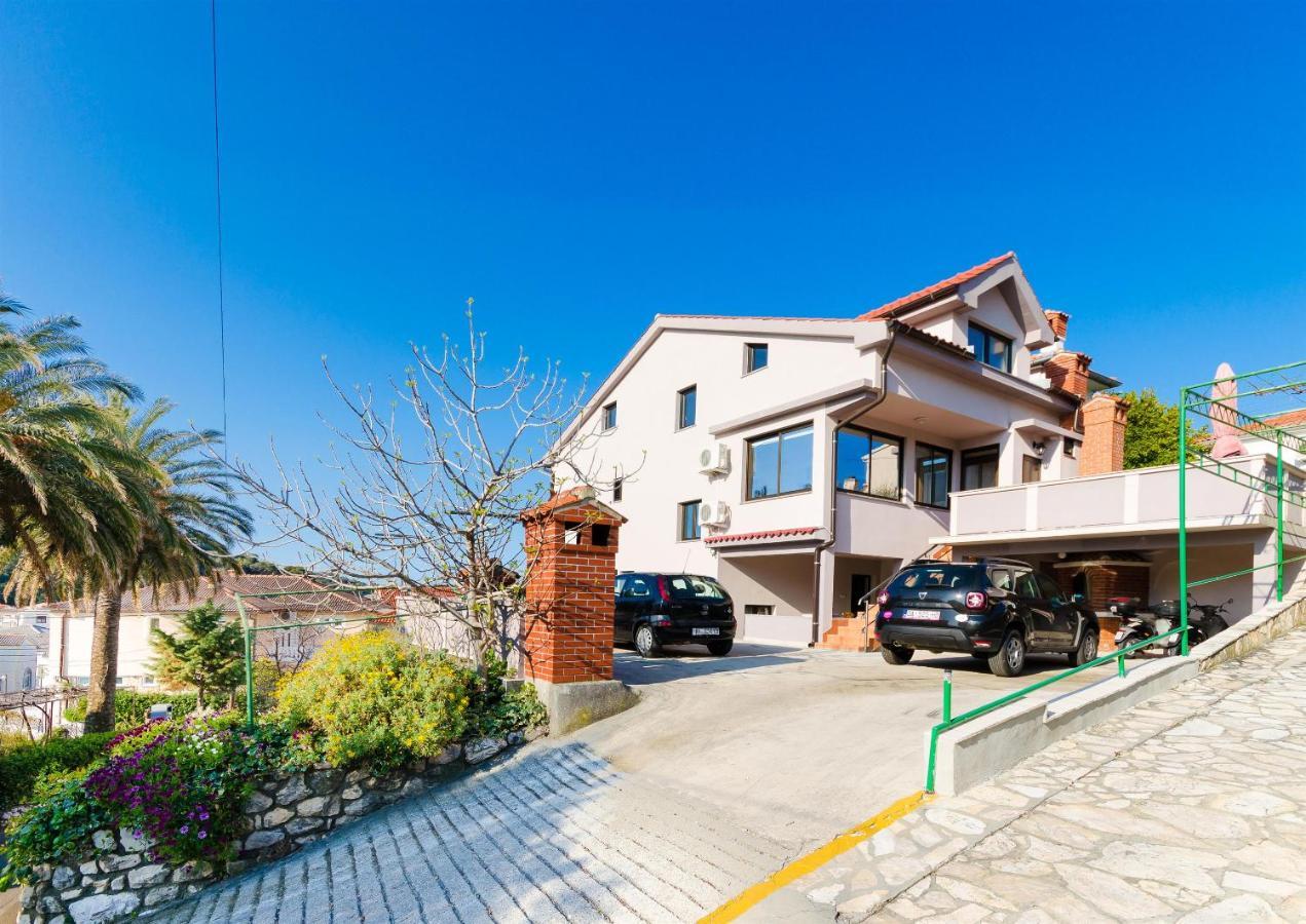Renata Apartment